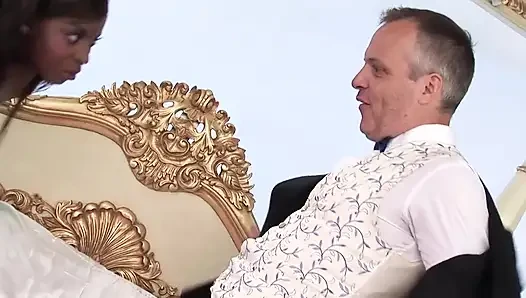 Evlendikten sonra sikişmek dışında her şeyi bekliyordum