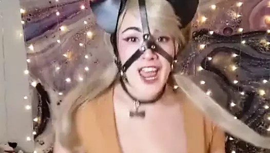 Brounwen1 Asyalı seksi kız web kamerasında 2