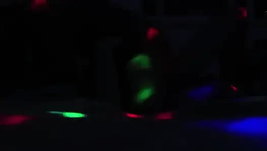 Romantik çift seks partisinde neredeyse yatağı ve kamerayı kırıyor