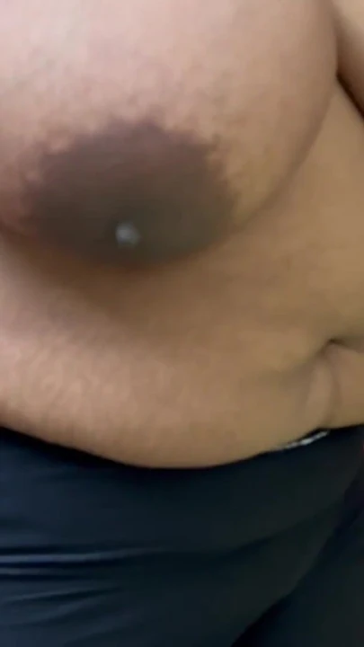 SALESMAN NE PARCEL DENE AAKE CUSTOMER KO CHOD DALA PART- 1 | Clip 1