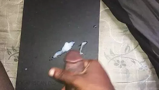 BU SERT SIYAH YARAĞı EMDIM