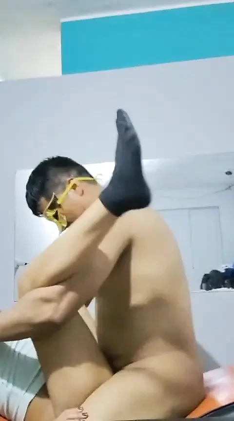 Yeni pozlar verdik ve çok lezzetliydi ve beni çok iyi sikti