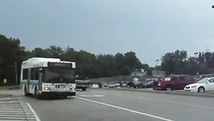 Howell otobüsü seksi kızı alıyor2014