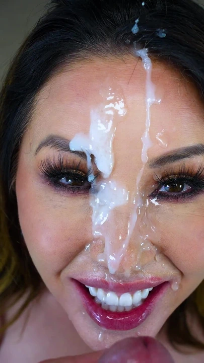 Kianna Dior ibadeti yüze boşalmayı kısıtlıyor