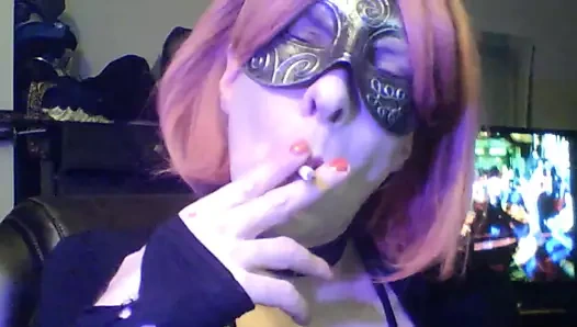 Sigara içilen gotik kızıl saçlı cd