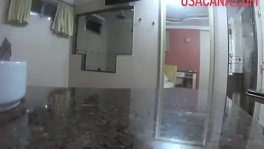 Kocaman çekici motelde zekalı ile seks yapıyor