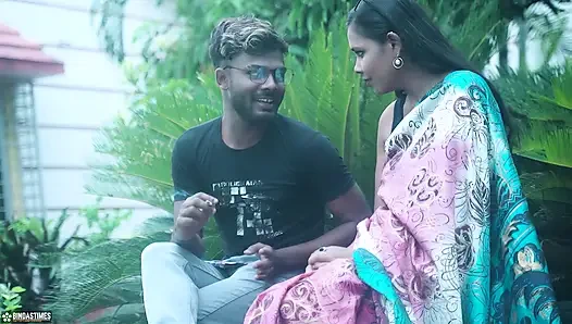 Hintli kız erkek arkadaşıyla ilk kez seks yapmayı denemek istiyor