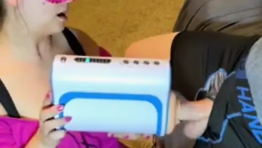 Üvey oğlumun boşalması sonsuza kadar sürüyor.