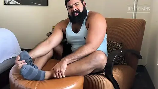 Gel Master Bear'a boyun eğ