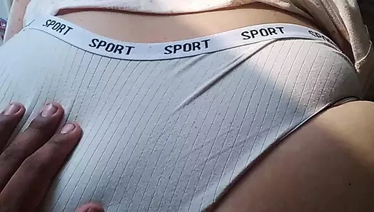 Güzel büyük göt ateşli bir latin tarafından sikiliyor