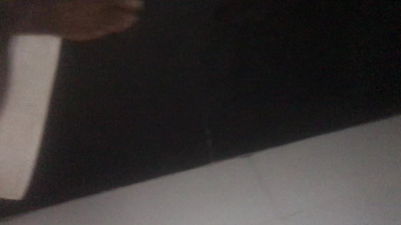 Zenci genç tanrıça büyük zenci yarağı sabunlu duşta sikildikten sonra duş alırken izle