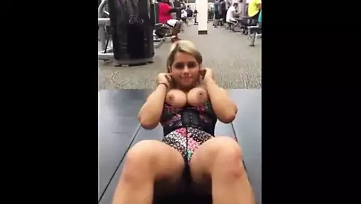 Spor salonunda göğüsleri dışarıda çalışıyor