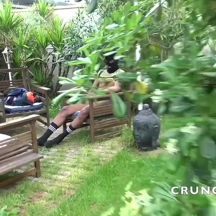 Sürtük hdiden'in yüzü açık havada Jess Oran tarafından korunmasız sikiliyor