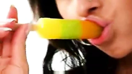 Victoria's Popcicle - KD