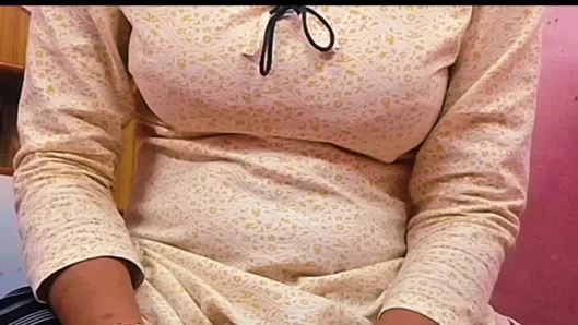 Indian desi bhabhi fisted her boyfriend.xhamaster viral video