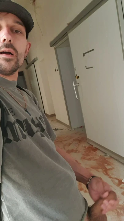 pissed-off lost place tour | Clip 1