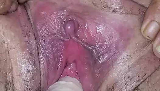 karısı olduğunu bir fışkırtma