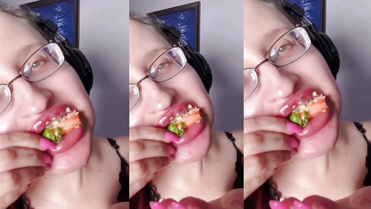 Asmr paprika pepper yeme - asmr, göz gözlüğü, gianess, ruj, büyük dudaklar, ağız, yemek, yüz fetişi, uzun tırnaklar