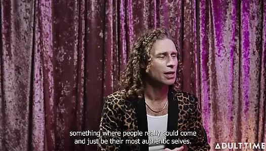 Yetişkin film yönetmenleri Siouxsie Q ve Michael Vegas 'alt katı' tartışıyor | Adult Time