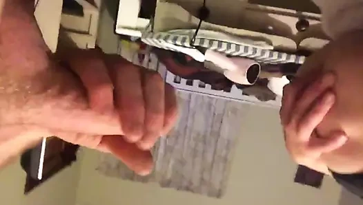 Ev yapımı bayan götü sikiliyor