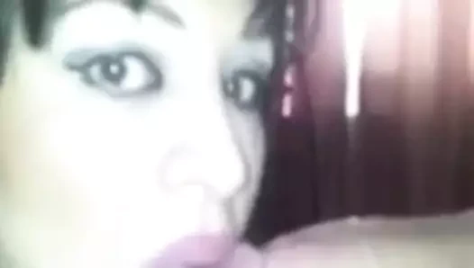 Seksi transeksüel deepthroats ve kırlangıçlar cum !!