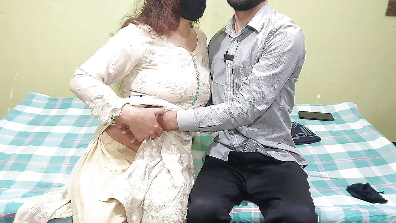 Hintli azgın çift romantik seks, net Hintçe sesli kovboy kız