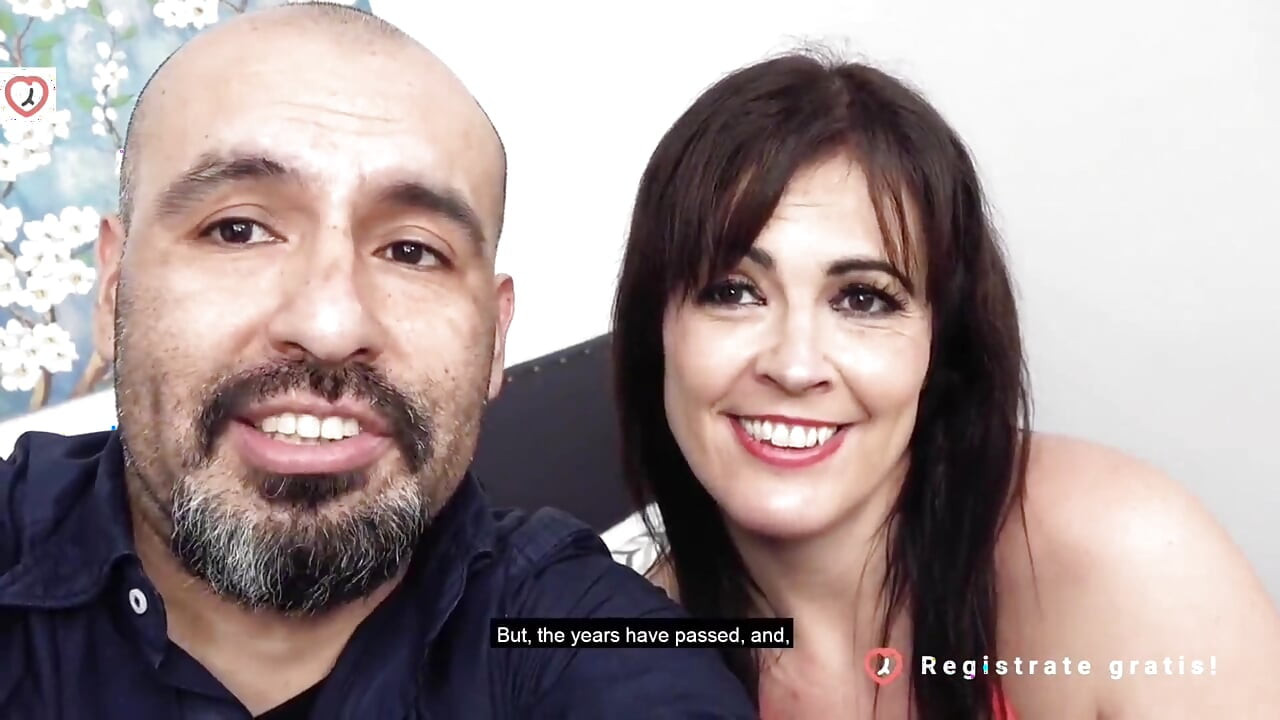 İspanyol Çift Evliliği Kurtarmak İçin Minyon Latin Genç Kızı Sikiyor