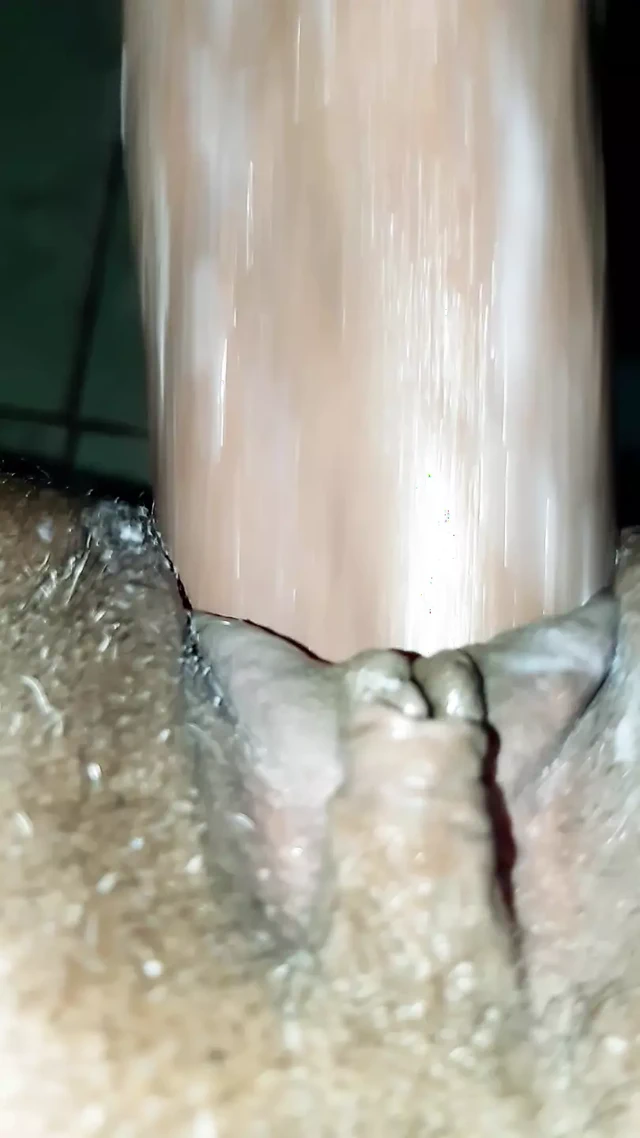 Yavaş ol, sikin çok kalın