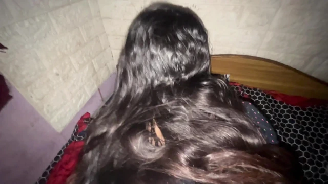 Desi Raat, Bina Warning