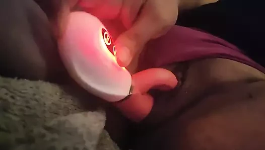 Seksten sonra mastürbasyon yapıyorum, sonunda hızlı minik fışkırtmamı izle