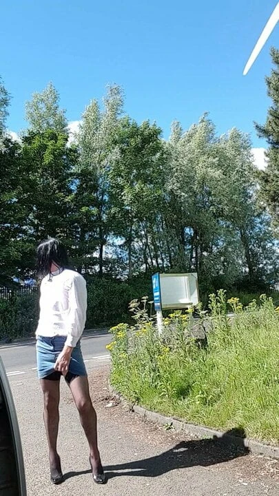 Travesti kamyoncu arıyor