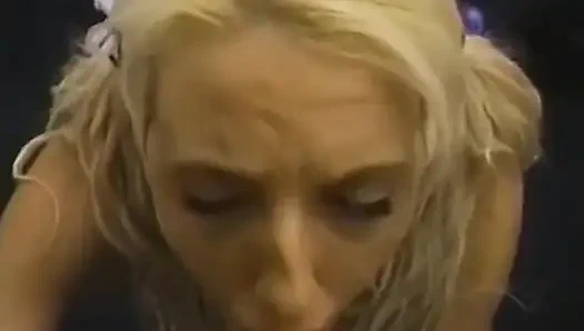 Fiona Cheeks edepsiz yarak emiyor