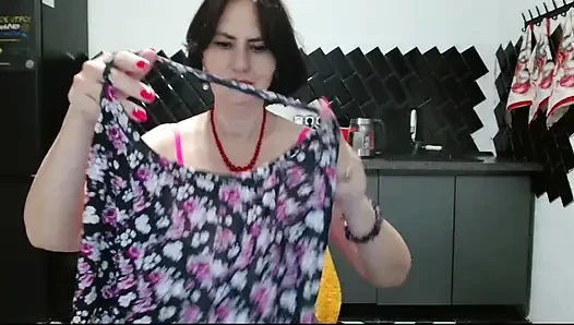 Dilin için göt deliğinde güçlü bir delik açma