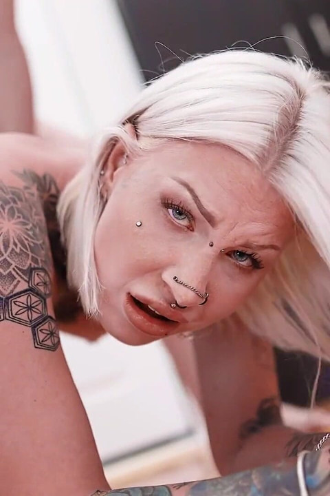 Seksi sarışın prenses 69 götte işim var
