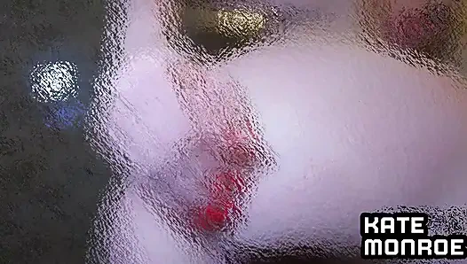 Havuz çocuğu azgın orta yaşlı seksi kadın Kate Monroe'yu sikiyor