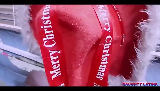 Afrikalı büyük yaraklı porno yıldızı beni sert sikiyor