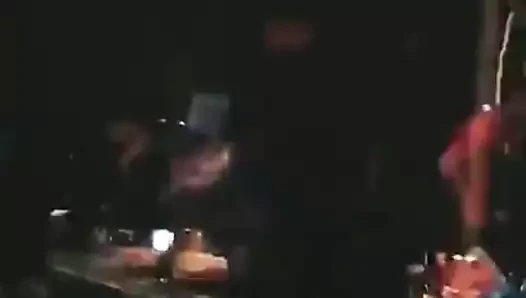 en la pista
