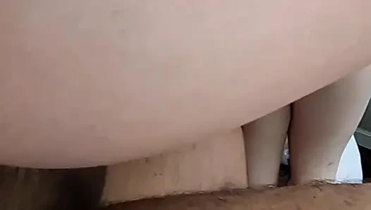 Anthonia hayranlarının onu ham sikmesine ve evli amını doldurmasına izin veriyor