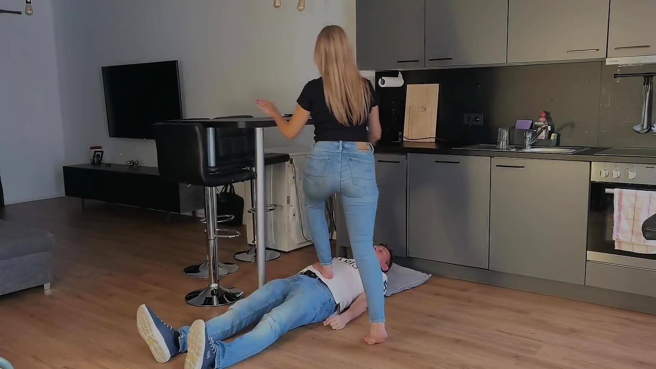 Çıplak Ayakla Yürümek