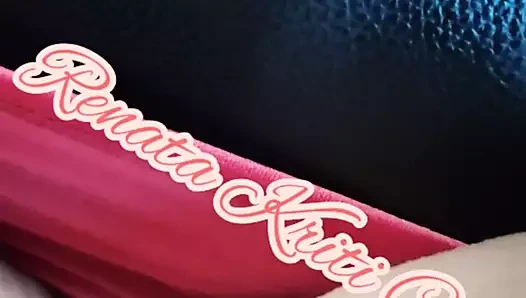 Mustarbating benim ıslak şişman kedi içinde taksi