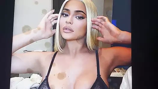 Kylie'nin büyük boşalması