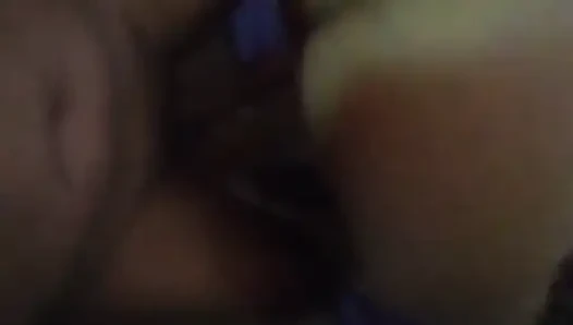 Zavallı fahişe evde sikiliyor