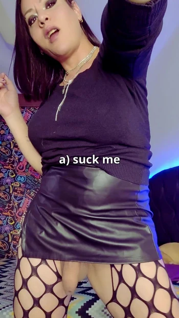 Пососать или трахнуть меня?