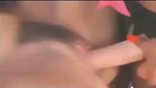 Büyük memeli esmerler,sarışınlar ve strapon esmerler