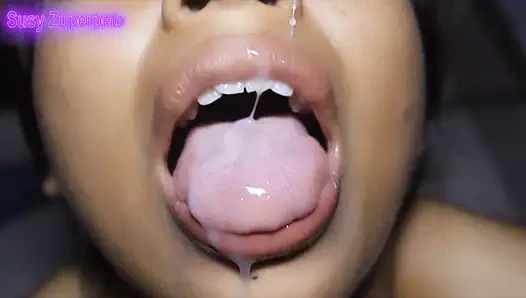 Üvey kız kardeşim Susy ağzında spermi ve güzel bir yüzü seven tam bir erkek delisi