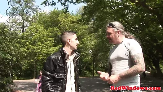 kırmızı ışık bölgesinde olgun sürtük saksocu