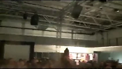 Seksi sürtük şeritler ve dildos kendini