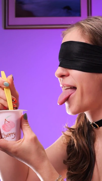 "Omg... Arkadaşım beni kandırdı ((tatma oyunu oynarken beni dölle besledi!"