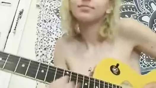 mutlu çıplak bebeğim sıkışma