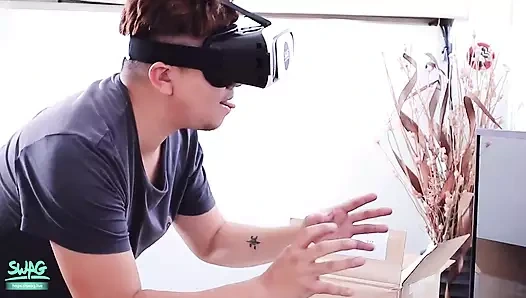 Vr pornosu Asyalı ineklere sanal idollerini siktiriyor
